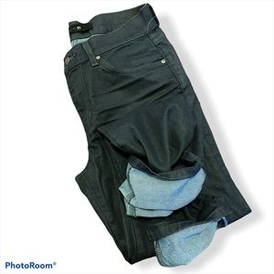 Joe’s Jeans | Brixton Straight + Narrow | Thomas